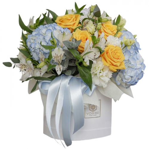 Букет микс в шляпной коробке "Оливия"